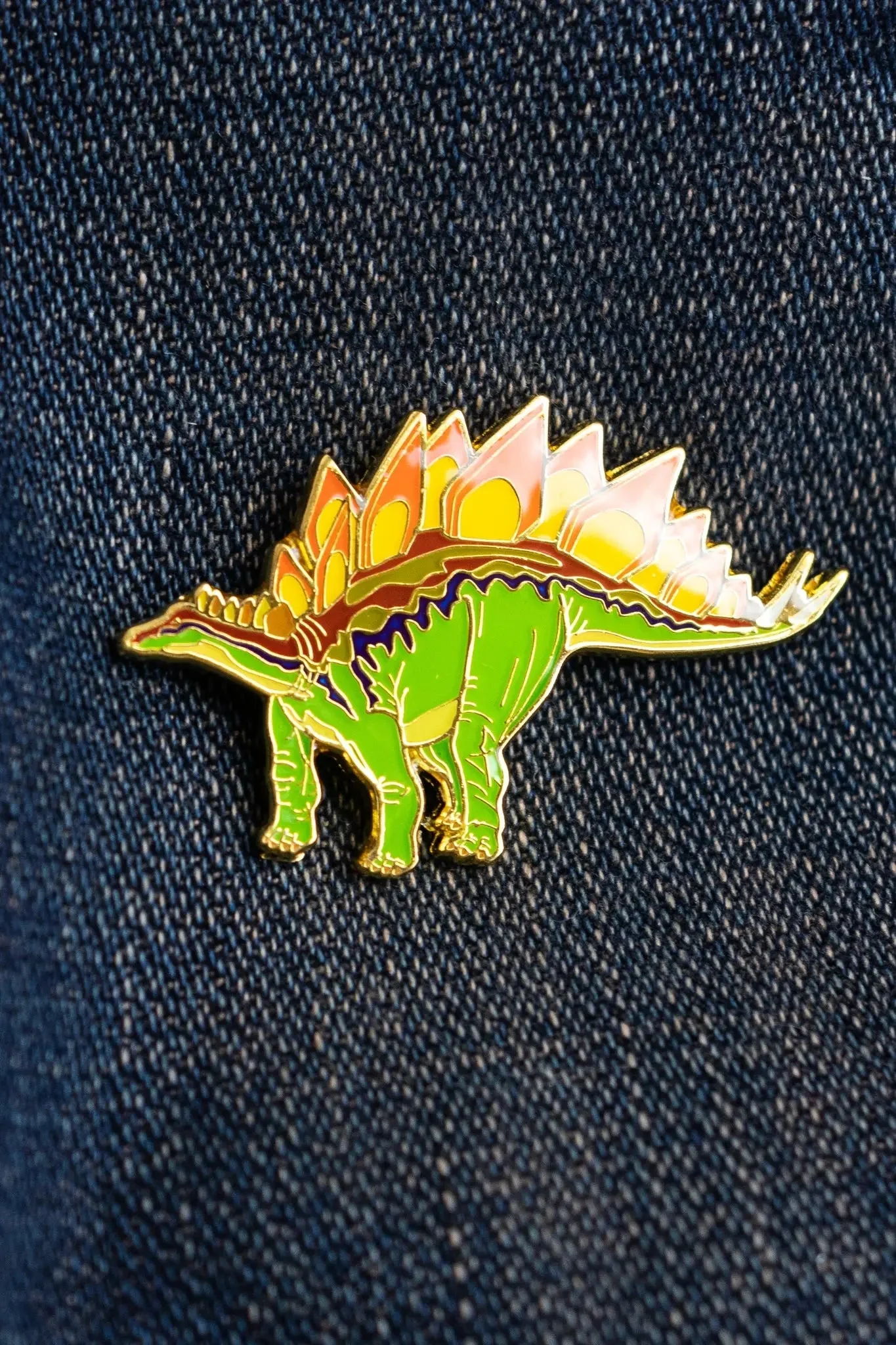 Stegosaurus Enamel Pin (Stegosaurus stenops) - Image 4