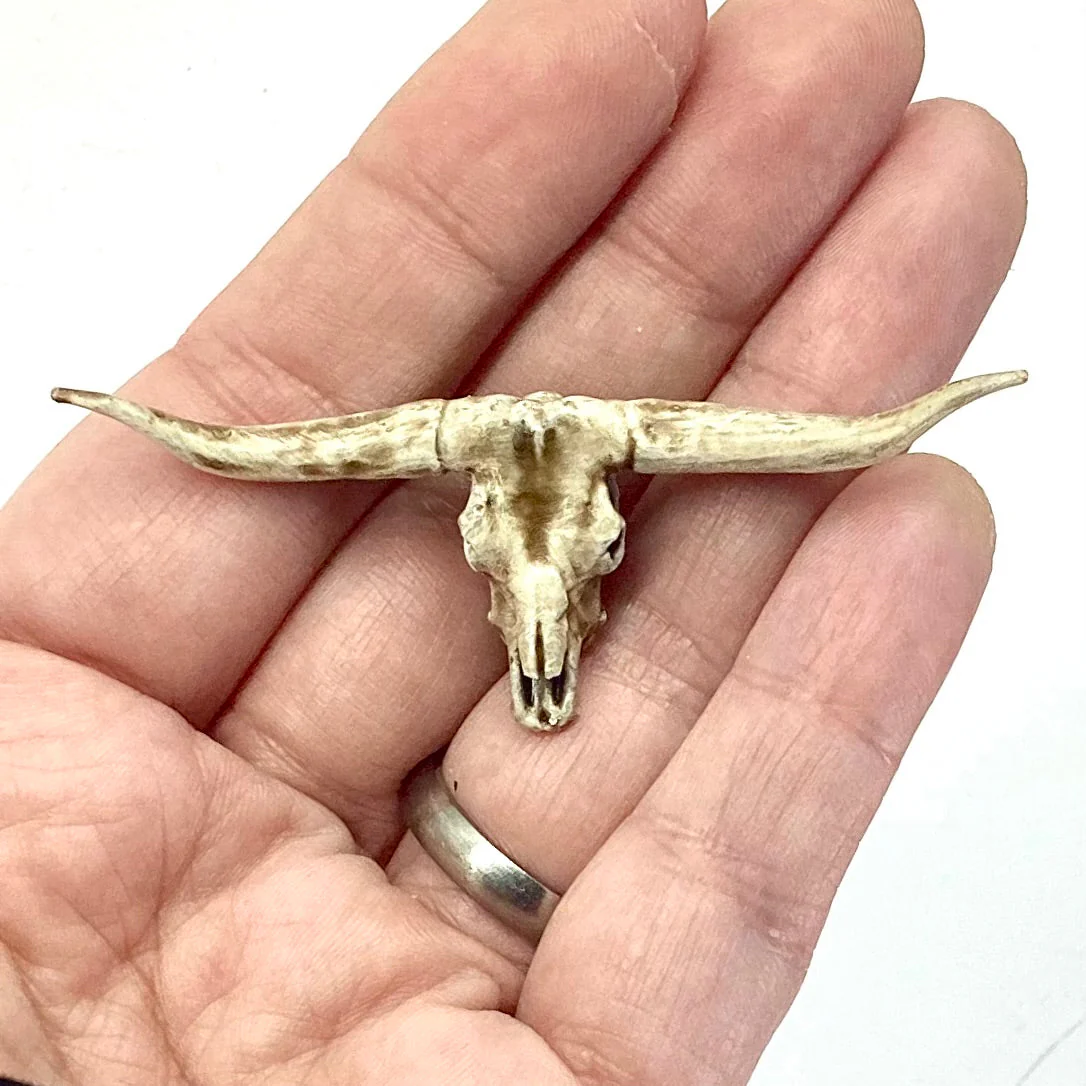 Texas Longhorn Skull Replica - 1:24 Scale - Image 4
